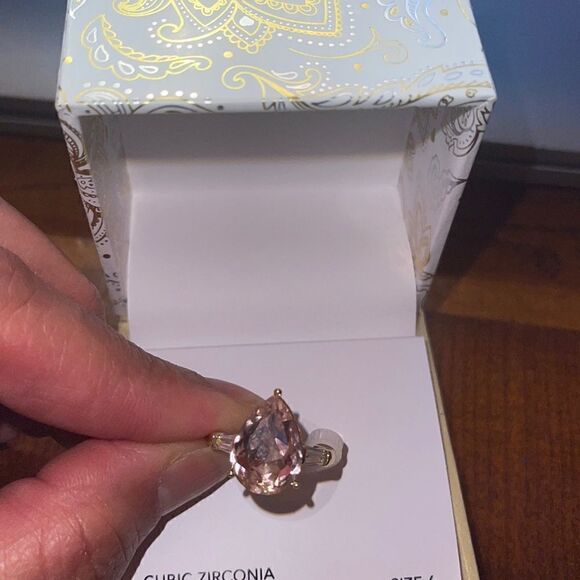 New in box CHARTER CLUB gold Plate pink and clear Cubic Zirconia tear drop Ring - Picture 4 of 9